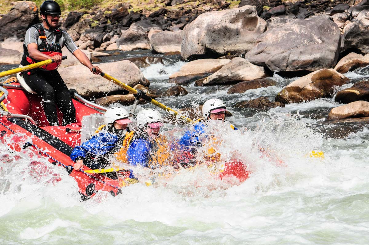 Thrill Seekerâ€™s Paradise: Unleash The Rapids of White Water Rafting In Cusco