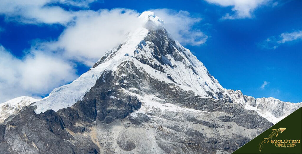 Artesonraju Peru Guide: History, Hiking, Facts, Maps, and Tours 1 Artesonraju Peru Guide: History, Hiking, Facts, Maps, and Tours