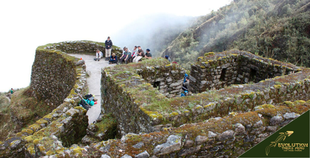 Phuyupatamarca Peru Guide: Tours, Hiking, Maps, Buildings, Facts and History 13 Phuyupatamarca Peru Guide: Tours, Hiking, Maps, Buildings, Facts and History